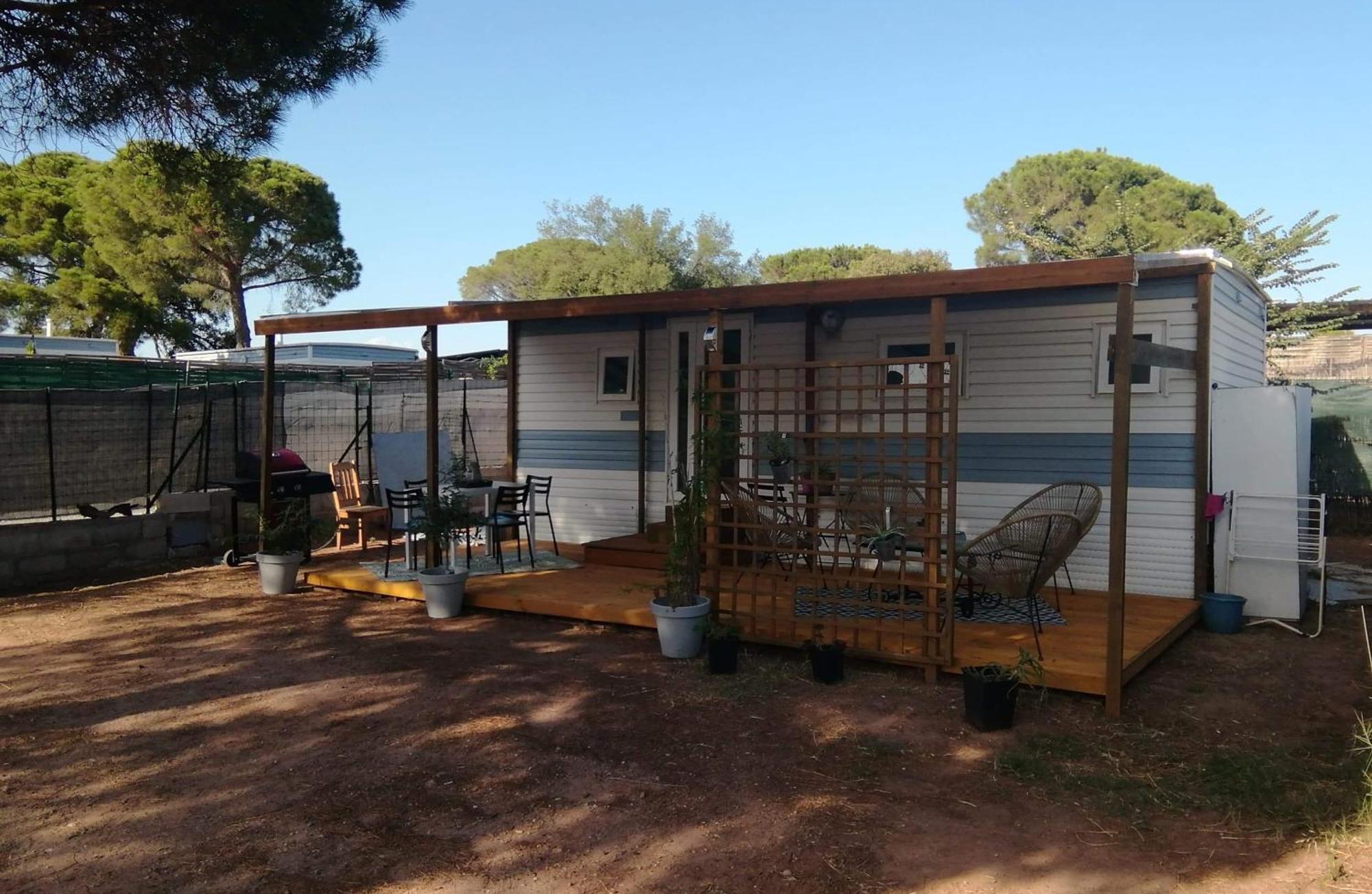 Mobilhome A Frejus A 15 Minute De La Mer Sur Terrain Independant Room photo