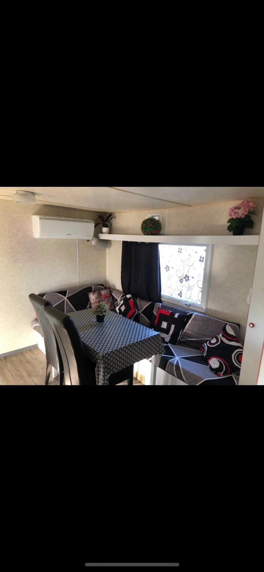 Mobilhome A Frejus A 15 Minute De La Mer Sur Terrain Independant Exterior photo